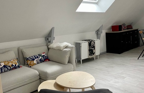Languidic Apartment | Cozy Country Apartment with Spa and Hot Tub Amenities
