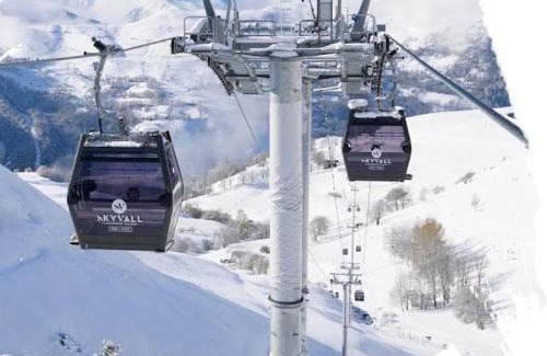 Peyragudes Apartment | Cozy Appartement in Loudenvielle near Cable Car & Lake