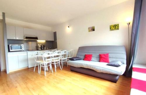 Piau Engaly Apartment | Relax in T2 Appartement with Valley and Piste Views
