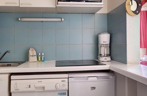Les Bruyeres Apartment | Bright Appartement with Balcony at Les Bruyères - 10/10 Rating