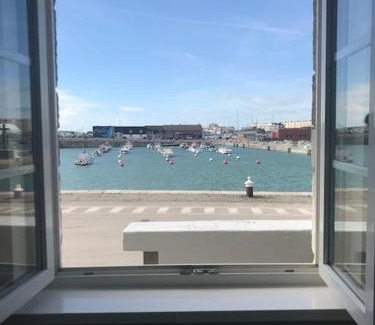 Calais City Center Apartment | Cozy Apartment with Ocean View - Guest Rated 9.7/10
