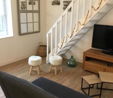 Le Portel Apartment | Cozy Duplex Apartment Steps from the Beach with Ocean View