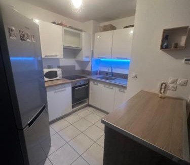 Monteux Apartment | Cozy Apartment in Residence with Top Guest Rating
