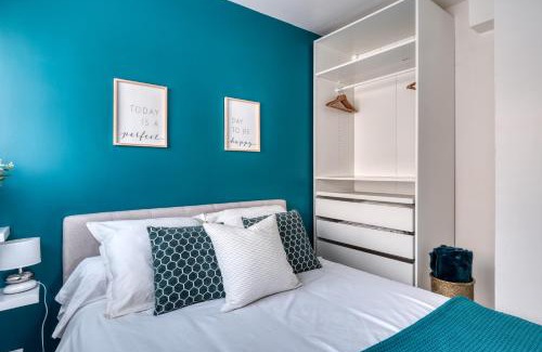 Elancourt Apartment | Serene Apartment for Families with a 9.1 Guest Rating