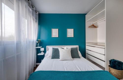 Elancourt Apartment | Serene Apartment for Families with a 9.1 Guest Rating