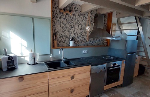 Cabrieres Apartment | Cozy Apartment with Kitchen in Picturesque Gardois Village
