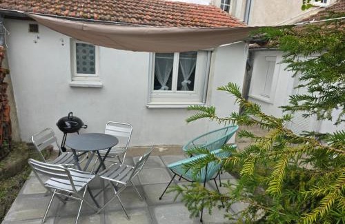 Etampes Apartment | Appartement cosy