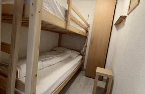 Les Carroz-d'Araches Apartment | Cozy Apartment for 4-5 with Wi-Fi Near Cable Car & Shops