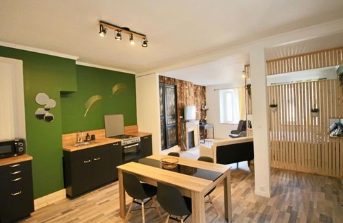 Brioude Apartment | Central Loft Apartment: Family-Friendly and Inviting Stay