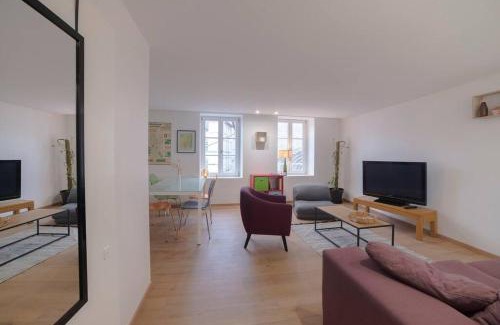 Epinal Apartment | Cozy Apartment in the Heart of the City - Guest Rated 9.7