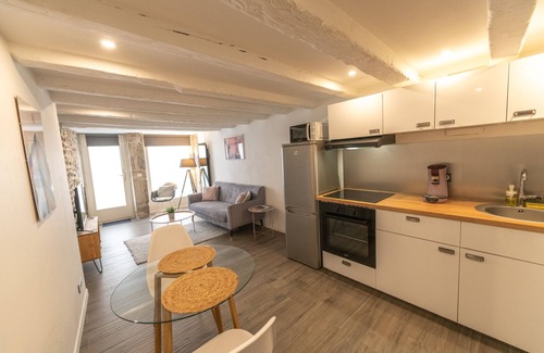 Vienne Apartment | Cozy Apartment in Central Location with Family Amenities