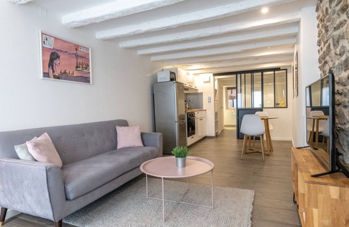 Vienne Apartment | Cozy Apartment in Central Location with Family Amenities