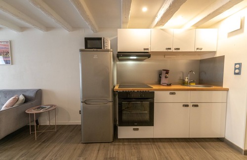 Vienne Apartment | Cozy Apartment in Central Location with Family Amenities