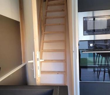 Vergeze Apartment | Cozy Apartment with Private Pool - Le Strelitzia Awaits