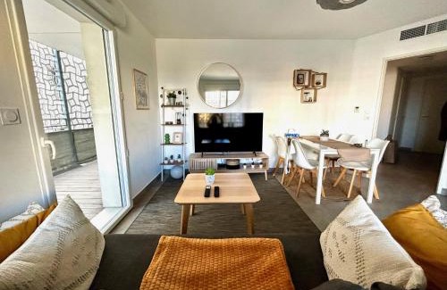Port Marianne Apartment | Cozy Port Marianne Apartment with Garage & Family-Friendly Amenities