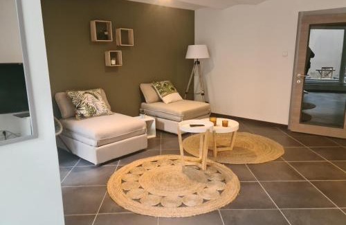 Nieuwrode Apartment | Unique Apartment COZY ET ATYPIQUE Near Family-Friendly Attractions