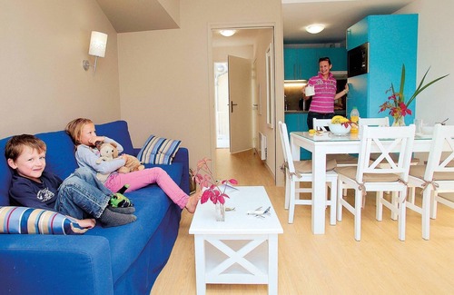 Cabourg Condo | Cozy Appartement Steps from the Beach with Pool & Spa