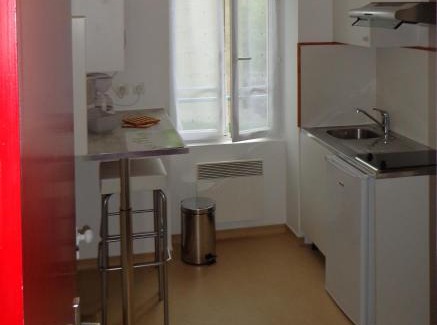 Gueret Apartment | Cozy Appartement d'Hôtes with Pool & Great Guest Reviews