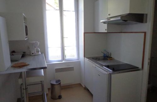 Gueret Apartment | Cozy Appartement d'Hôtes with Pool & Great Guest Reviews