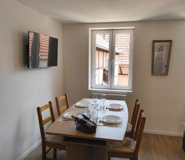 Dambach-la-Ville Apartment | APPARTEMENT DAISY - Au Calme des Vignes - Parking privatif & Animaux Bienvenus