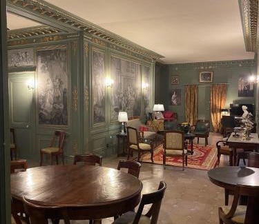Limay Apartment | Appartement dans château