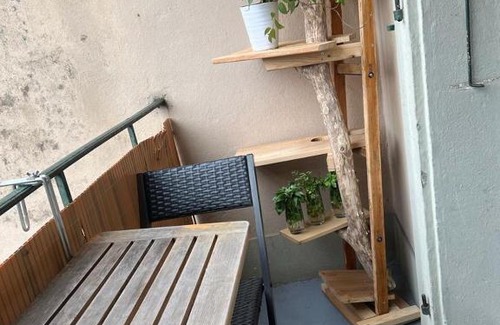 Pully Apartment | Family-Friendly Appartement in Unique Puylerienne Home