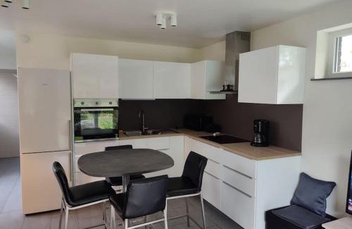 Erpent Apartment | Cozy Apartment in an Impressive Residential Neighborhood
