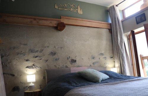 Briancon Apartment | Cozy Apartment in a Charming Country House - Pet Friendly