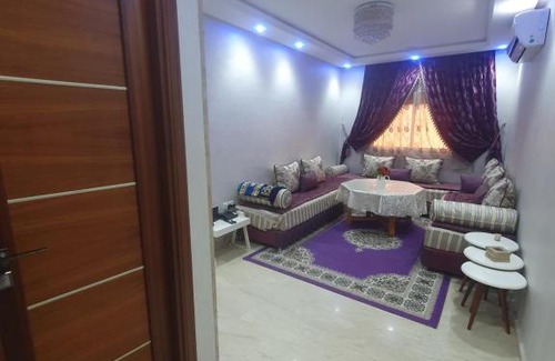 Cite Adrar Apartment | Kid-Friendly Appartement Darna with Hot Tub Near Décathlon