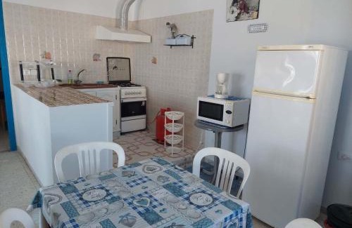Sakiet Eddaier Apartment | Comfortable Appartement Dauphin in Family-Friendly Area