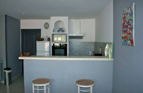 Jonquieres Apartment | Characterful Apartment in a Tranquil Provençal Mas