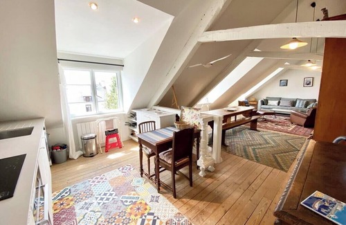 Larmor-Plage Apartment | Cozy Oceanfront Apartment Steps from Beautiful Beaches