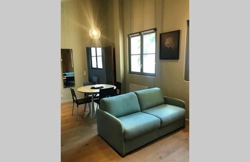 Fourviere Apartment | Cozy Apartment Near Vieux Lyon with Family-Friendly Amenities