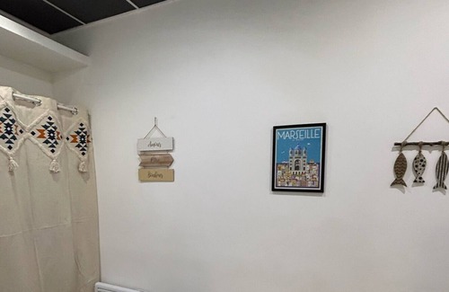 Le Rouet Apartment | Discover a Family-Friendly Apartment in Vibrant Marseille