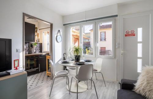 Gentilly Apartment | Appartement de charme, Maison des examens, Paris ligne 14