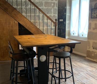 Brive-la-Gaillarde Apartment | Historic Brive Apartment with Pet and Child-Friendly Amenities