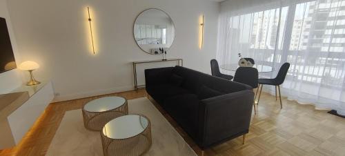 Front de Lac Apartment | Top-Rated Child-Friendly Appartement de Standing