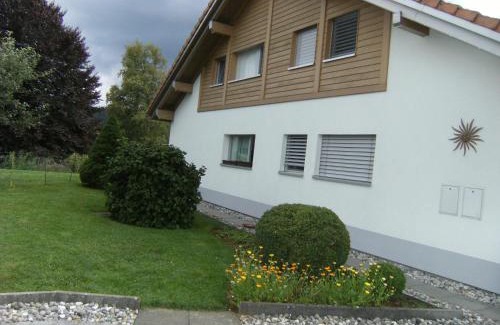 La Cote-aux-Fees House | Family-Friendly Retreat at BnB Niederer - Rated 9.3/10