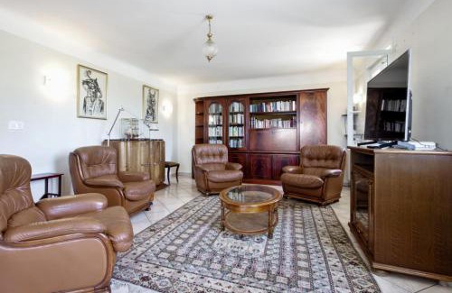 Ciboure Apartment | Oceanfront Appartement des Basques - Pet Friendly Retreat