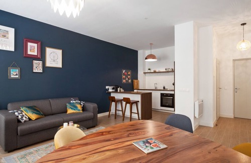 Les Grands Carmes Apartment | Top-Rated Appartement des Lorettes with Spa & Pet Friendly