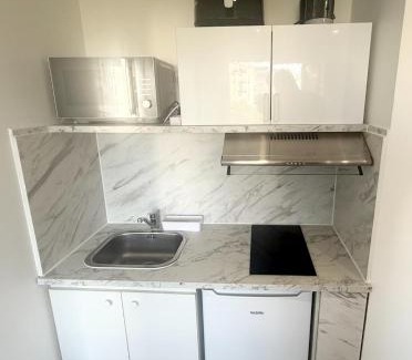 Corbeil-Essonnes Apartment | Appartement deux pièces refait à neuf parking et wifi
