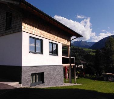 Aich Apartment | Top-Rated Appartement Dorrer with Hot Tub & Breakfast