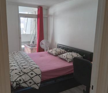 Houilles Apartment | Family-Friendly Getaway at Appartement du Marne
