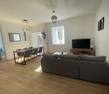 Argeles Gazost Apartment | Family-Friendly Stay at Appartement du Sacré Coeur