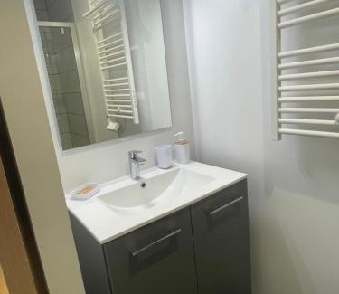 Argeles Gazost Apartment | Family-Friendly Stay at Appartement du Sacré Coeur