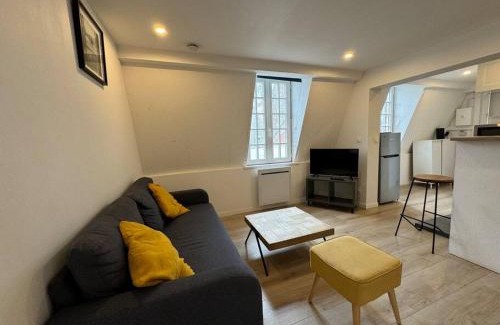 Dunkerque Centre Apartment | Stylish Appartement Dunkerque Centre - Guest Rated 9/10