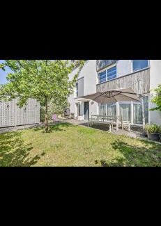 Bagneux Apartment | Elegant Maison Near Paris with Parking & Garden Oasis