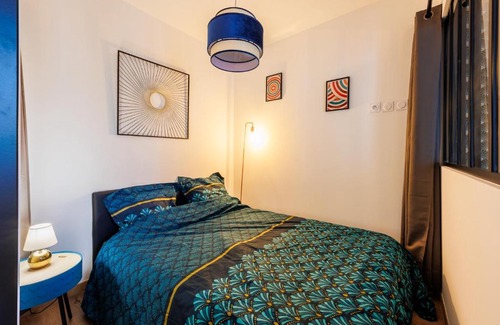 Martigues Apartment | Discover Appartement Emeraude: Family-Friendly Retreat
