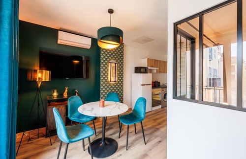 Martigues Apartment | Discover Appartement Emeraude: Family-Friendly Retreat