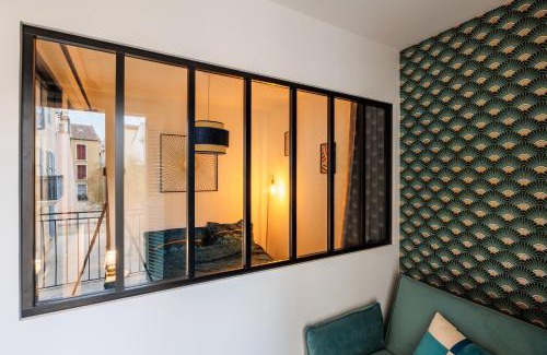 Martigues Apartment | Discover Appartement Emeraude: Family-Friendly Retreat